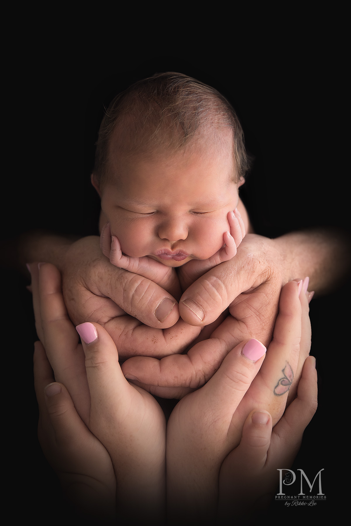 Outback Truckers Haigh Family, Gold Coast Newborn Photo 