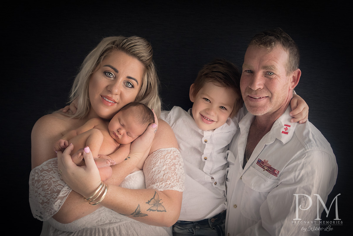 Gold Coast Newborn Photographer, Pregnant Memories by Rikki-Lee