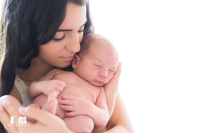Affordable Newborn Photographer Gold Coast - Pregnant Memories by Rikki-Lee