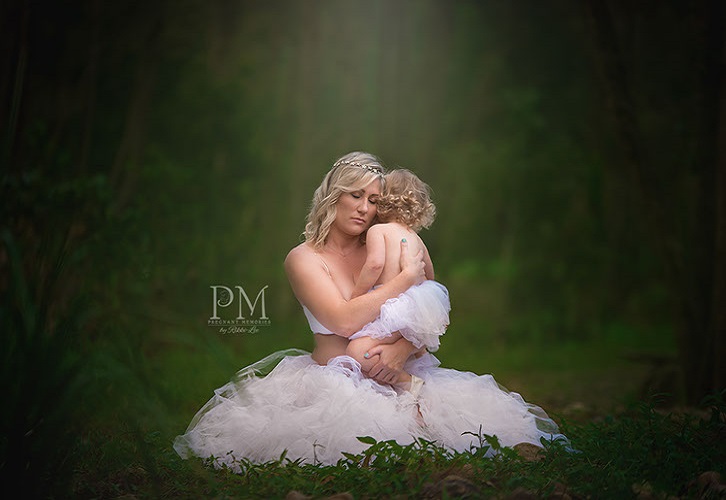 Gold Coast Forrest Maternity Portrait, Pregnant Memories Meg Bitton. 